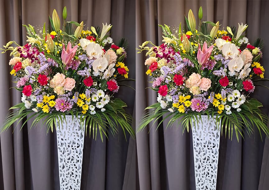 供花8・1対33,000円(税込)