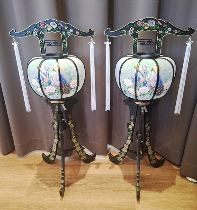 霊前灯・1対14,300円(税込)